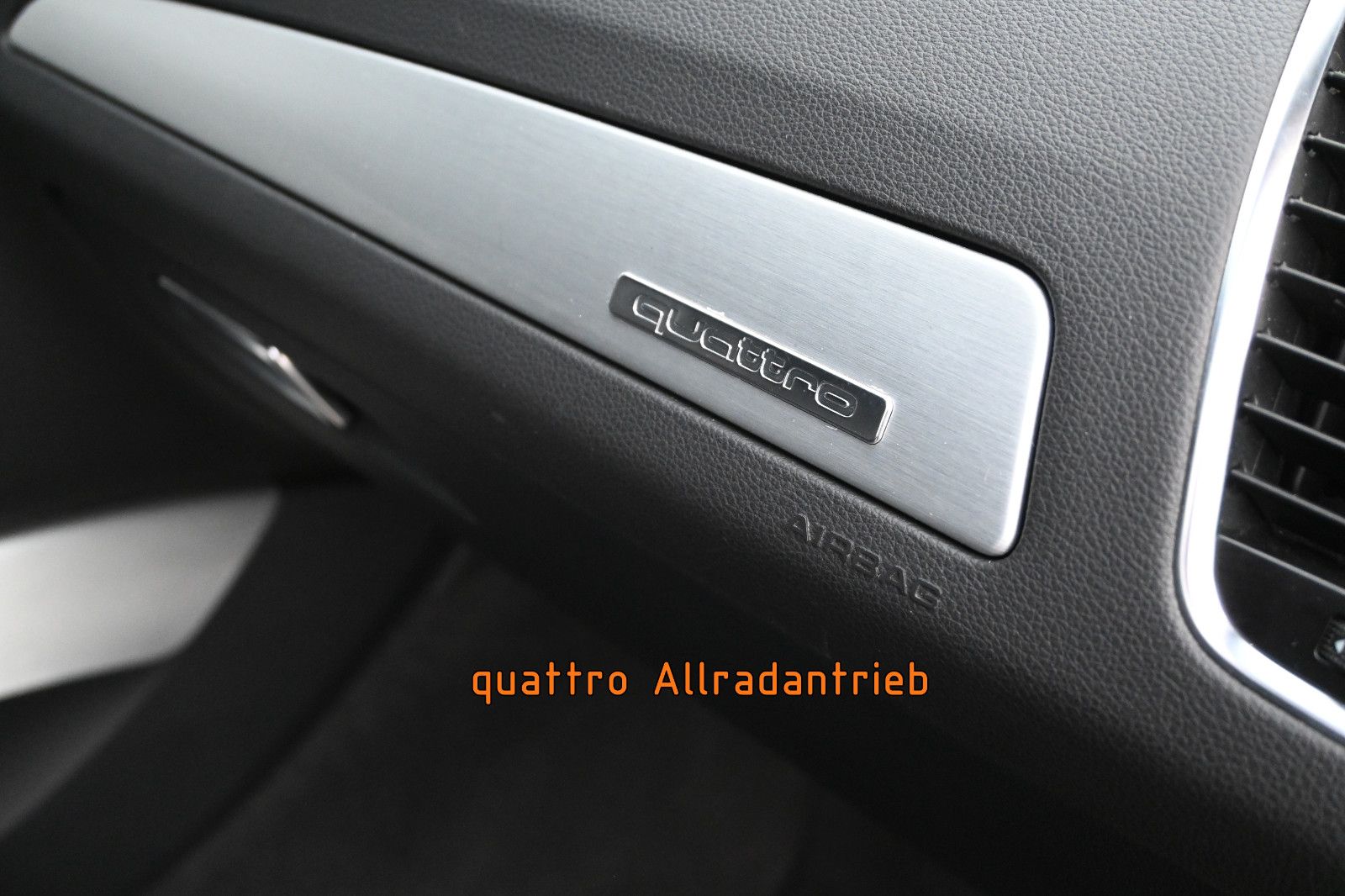 Fahrzeugabbildung Audi Q5 2.0 TFSI quattro S LINE °XEN.°8-FACH ALU°1.HD