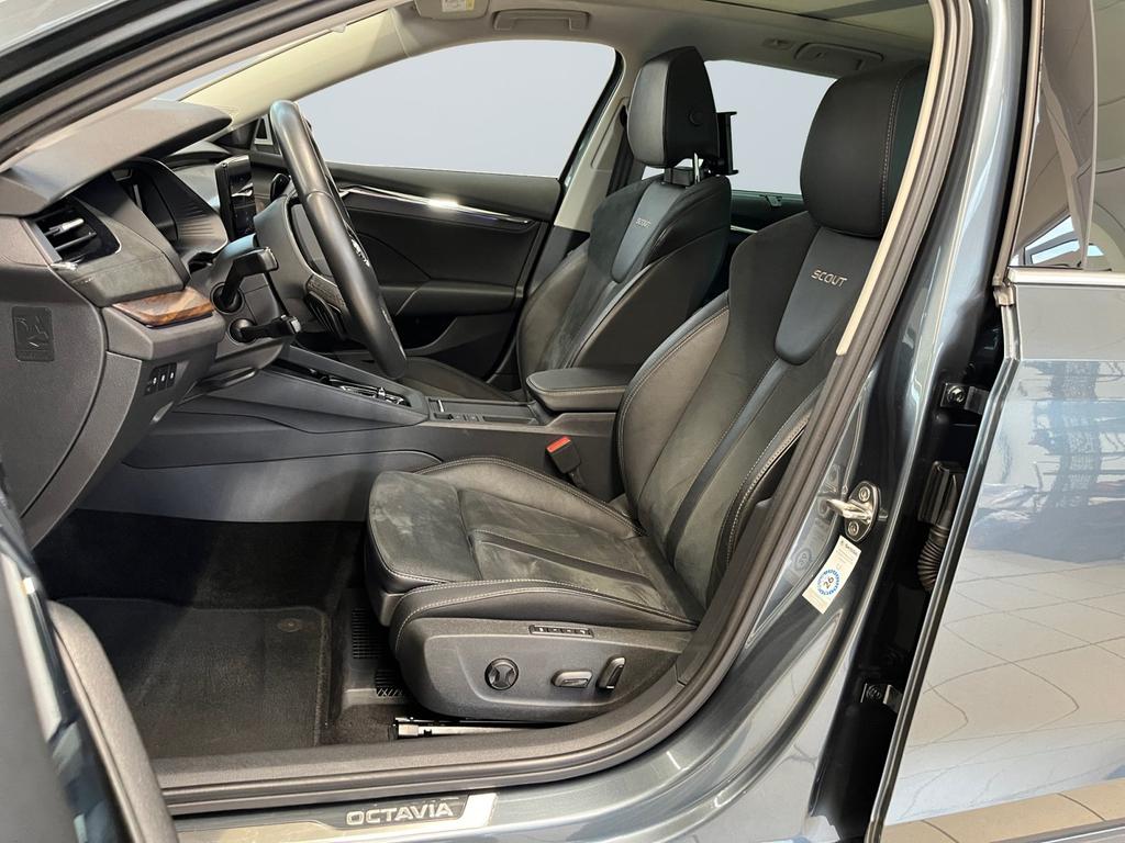 Skoda Octavia 2022 г. Серый, пробег 58131 км