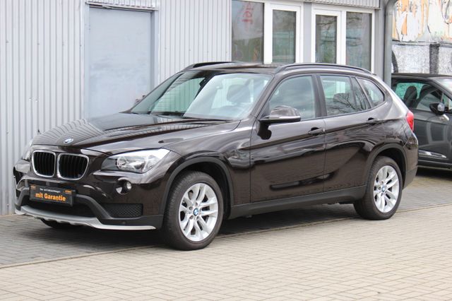 BMW X1 sDrive 20d Auto.+Navi+Panorama-Schiebedach