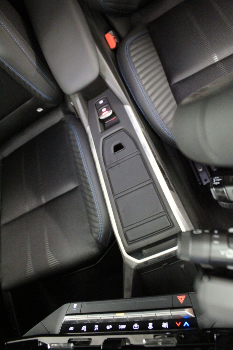 Fahrzeugabbildung Renault Clio VI E-Tech 160 Full Hybrid Esprit Alpine