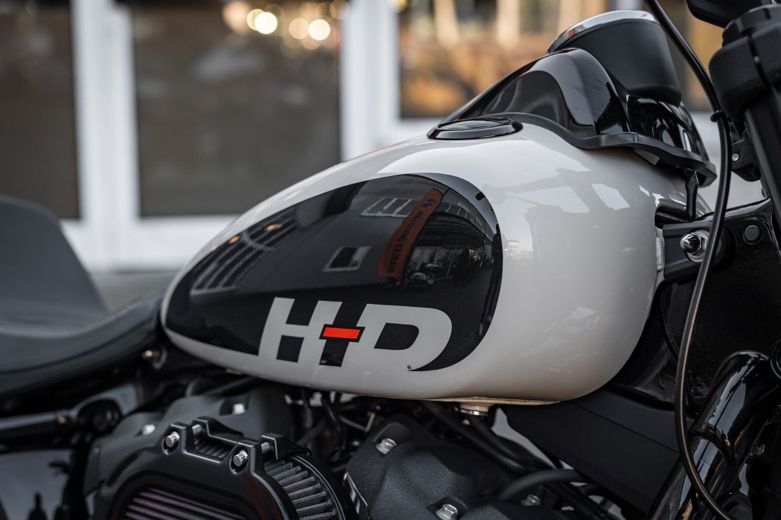 Fahrzeugabbildung Harley-Davidson FXFBS FAT BOB 140 CUI SOFTAIL - TORXSTER  JEKILL