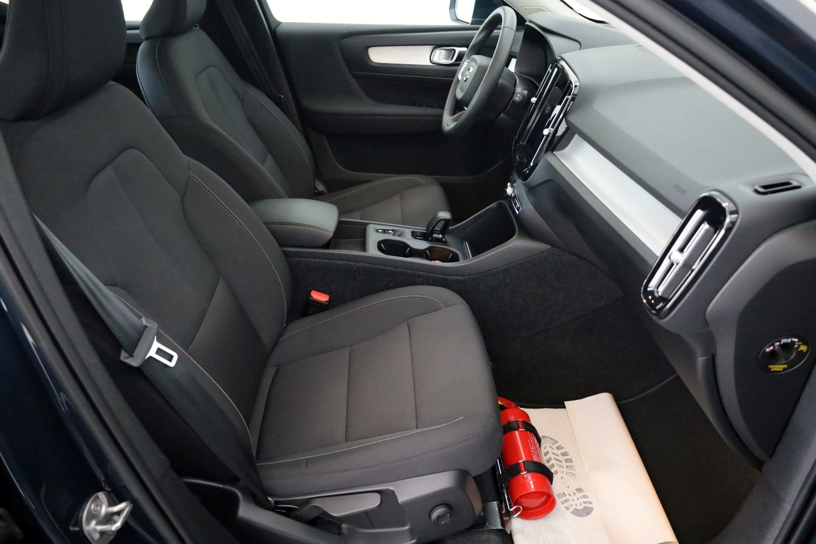 Fahrzeugabbildung Volvo XC40 Inscription Expression, Navi,LED,Kamera,AHK