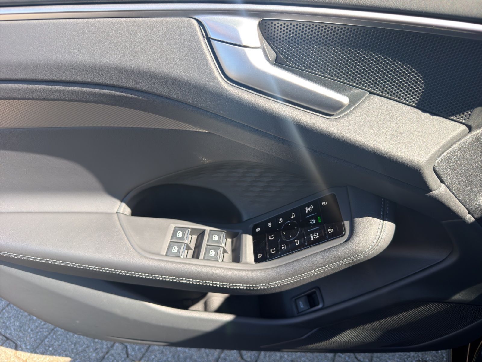 Audi A6 - Bild 8