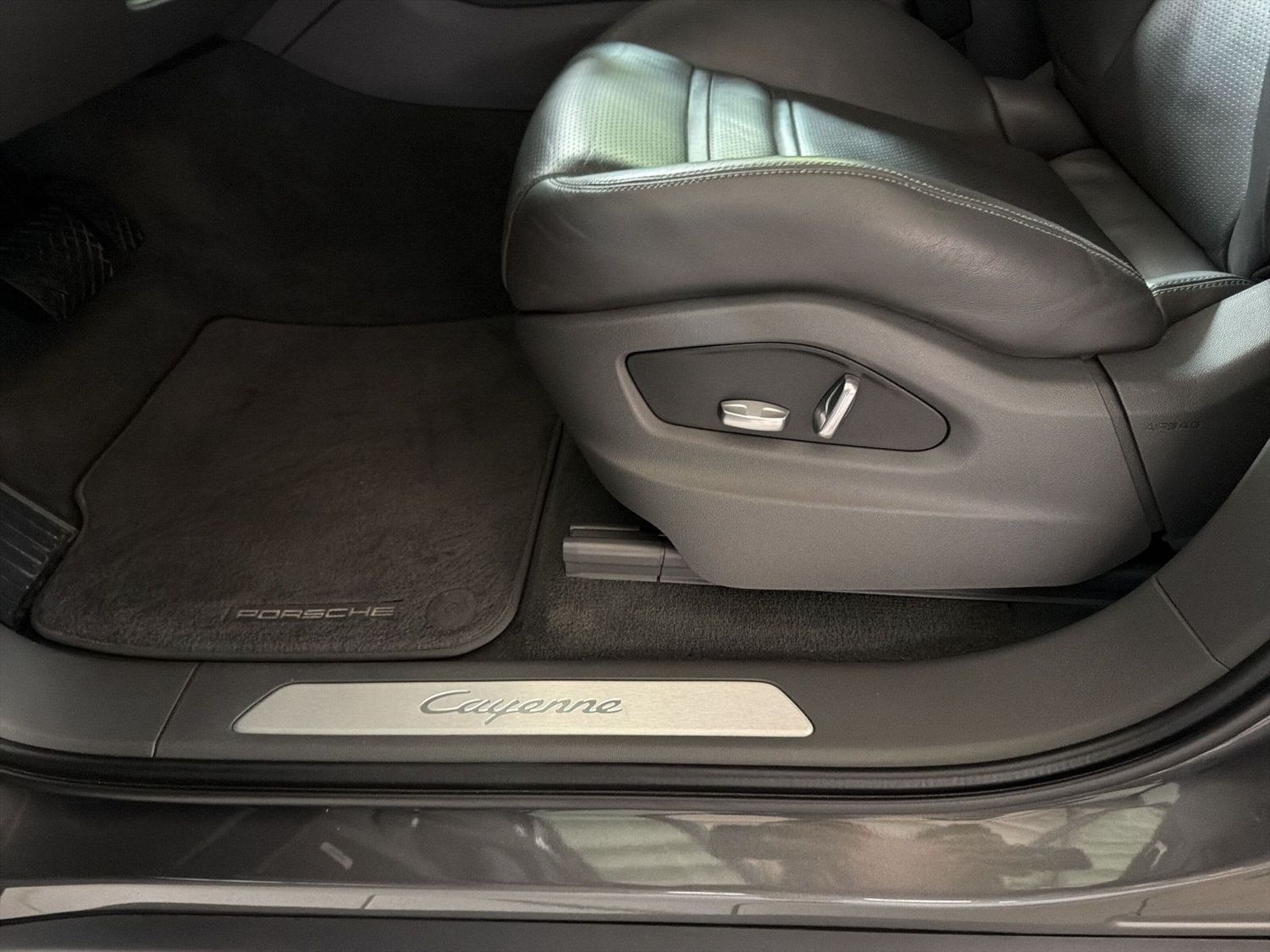 Porsche Cayenne PANO BOSE CHRONO PASM DAB AHK foto 11