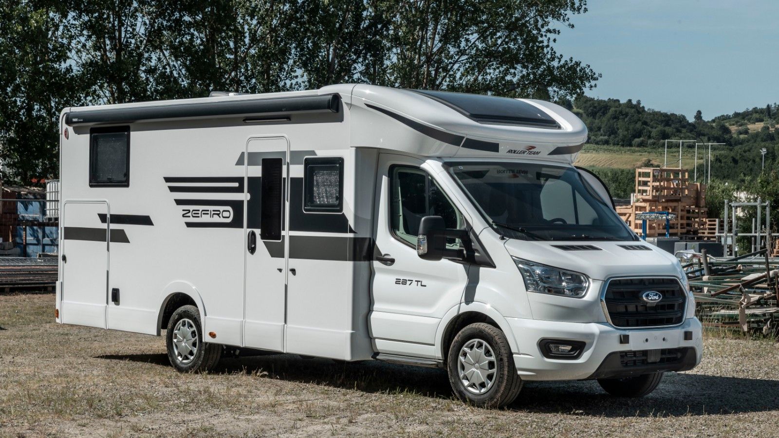 Fahrzeugabbildung Roller Team Zefiro 287 TL FORD Modell 2025 SUMMER SALE