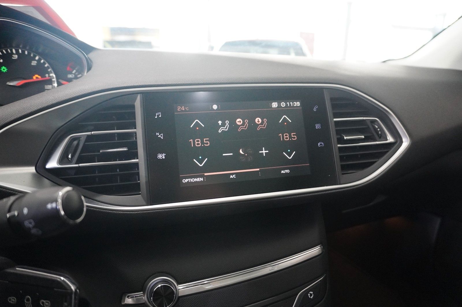 Fahrzeugabbildung Peugeot 308 SW 1.5D ALLURE BUSINESS NAVI/LED/PANO/KAMERA