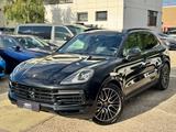 Porsche Cayenne Schwarz/SportAbgas/Pano/Luft/LED - gebrauchte Porsche Cayenne aus dem Jahr 2020