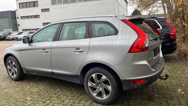 Volvo XC60 Ocean Race AWD