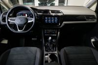 Volkswagen Touran 1.5TSI DSG Highline AHK Pano Rkam Keyless