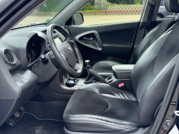 Toyota RAV 4 - 11