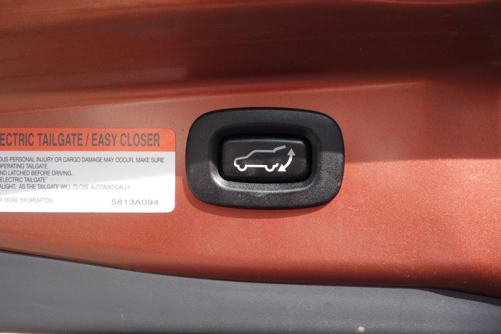 Mitsubishi Outlander 2.2 DI-D 150 ch 4WD Instyle • 7 places • Cuir • GPS • Toit ouvrant • Caméra