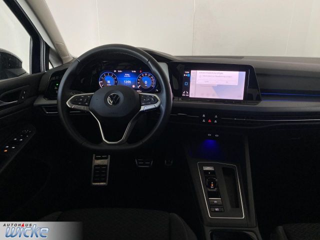Golf VIII 1.5 eTSI DSG Active NAVI KLIMA LED SHZ