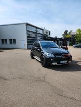 Mercedes-Benz Zu verkaufen oder tauschen Ml 63 Amg - Mercedes-Benz mit Benzin-Antrieb: Oder