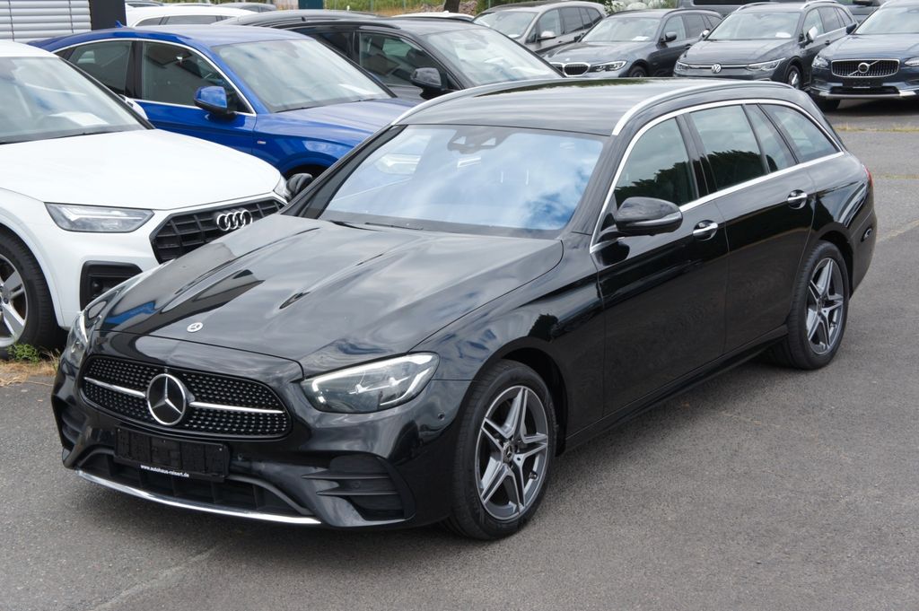 Image of Mercedes-Benz E 300