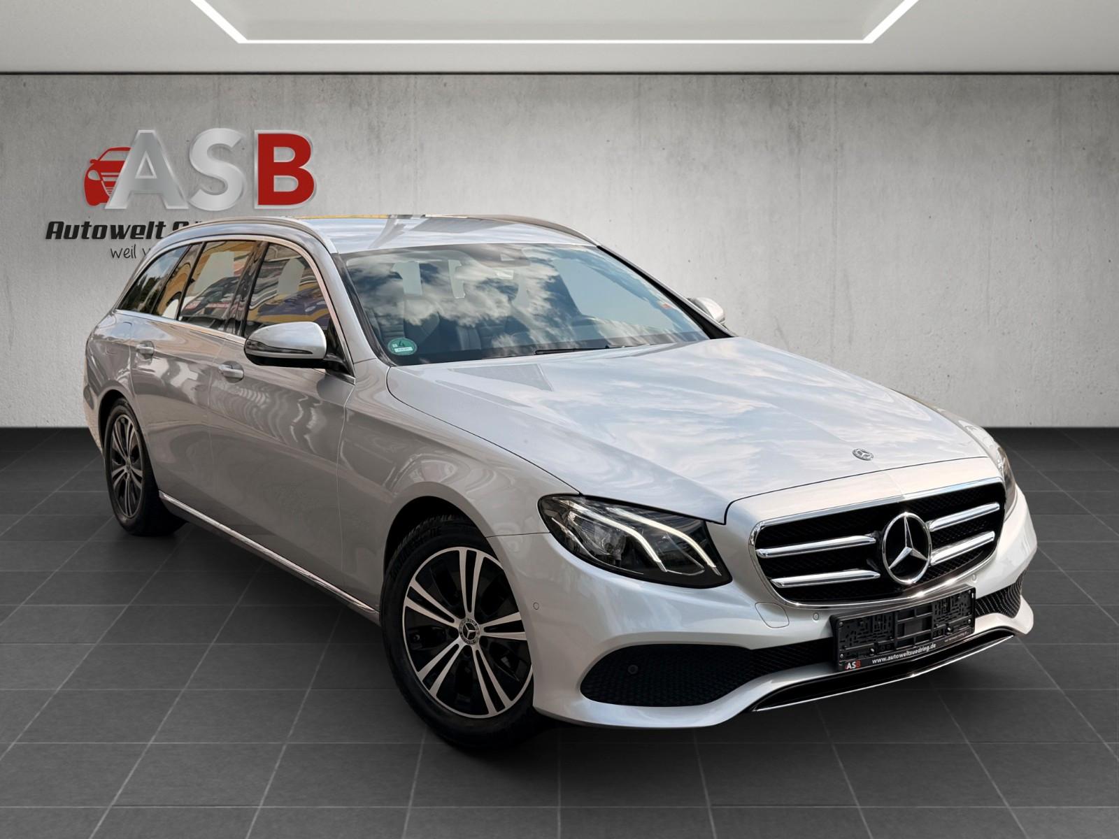 Mercedes-Benz E 200 T Avantgarde COMAND*LED*WIDESCREEN*ILS