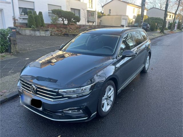 VW Passat Variant