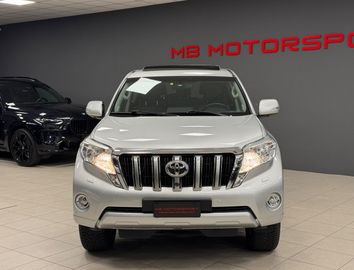 Toyota Land Cruiser - 2