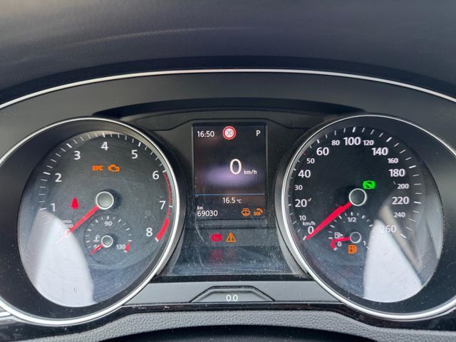 Passat Variant Business 1.5 TSI DSG LED Navi AHK