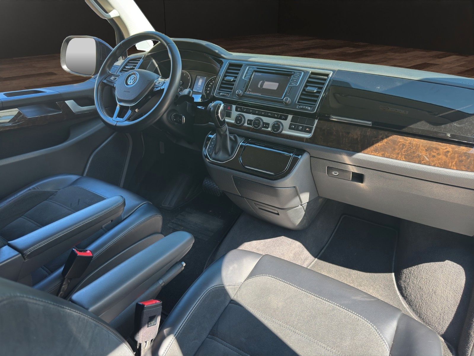 Fahrzeugabbildung Volkswagen T6  Bus Multivan Highline Vollaustattung