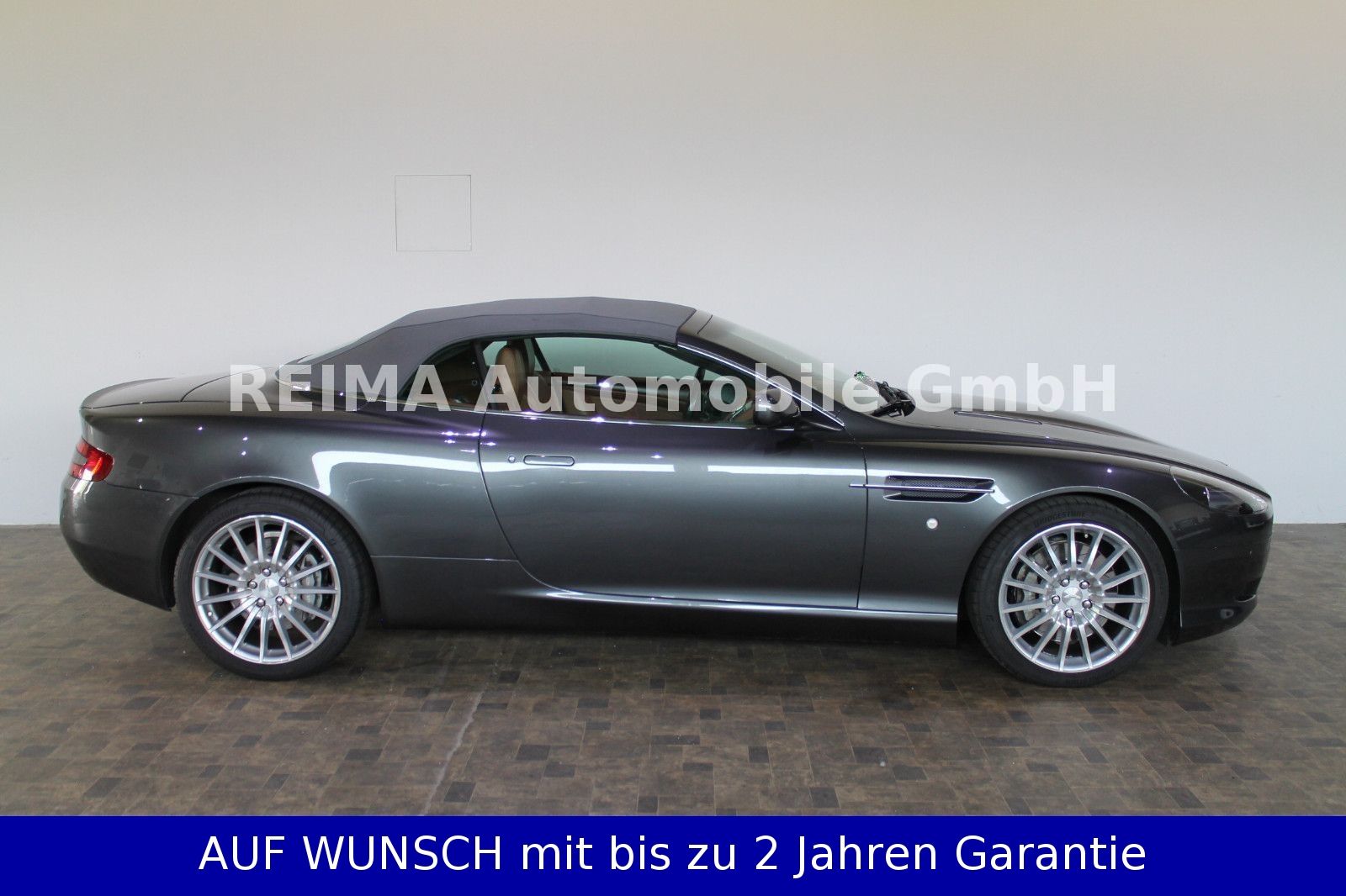 Fahrzeugabbildung Aston Martin DB9 Volante 5.9 i V12 Cabrio, Deut. Auslieferung