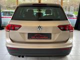 Volkswagen Tiguan Join |LED|ACC|PDC|1.HAND|NAVI|3-ZONEN| - mit Benzin-Antrieb: Beige, Geländewagen
