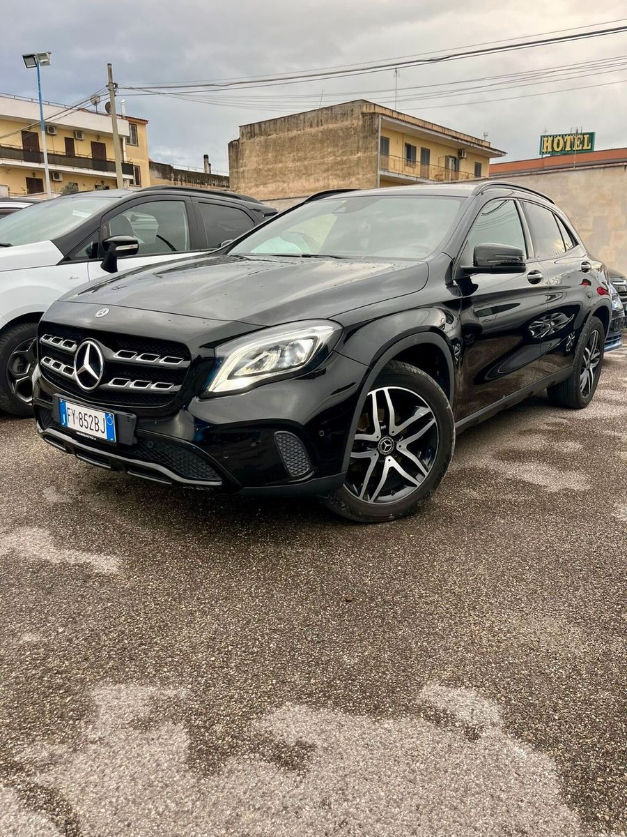 MERCEDES-BENZ Mercedes-benz A 180 d Automatic Black Edition