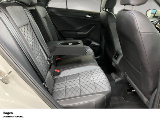 Volkswagen T-Roc 1.0 TSI LED CarPlay AHK PAN ACC SHZ R-Line