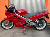 Honda VFR 750 F RC 36 - HONDA VF750F