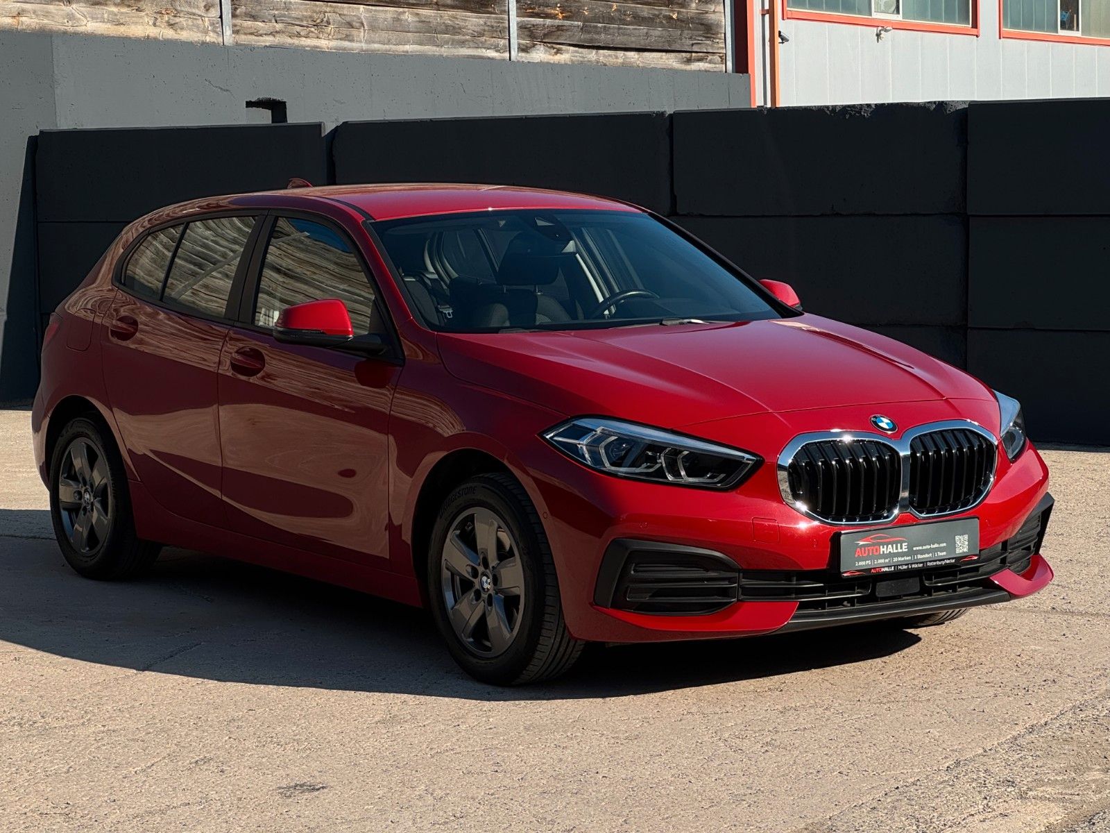 Fahrzeugabbildung BMW 118i Advantage Kamera CarPlay LC Prof. LHZ SHZ