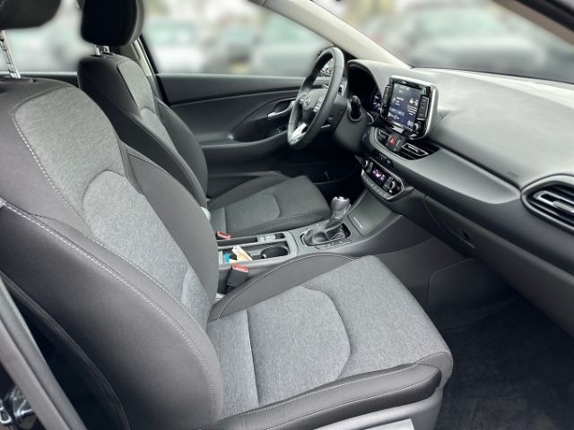 Fahrzeugabbildung Hyundai i30 1.0 T-GDI +CARPLAY+RFK+KLIMA+SHZ+PDC+TEMPOMA