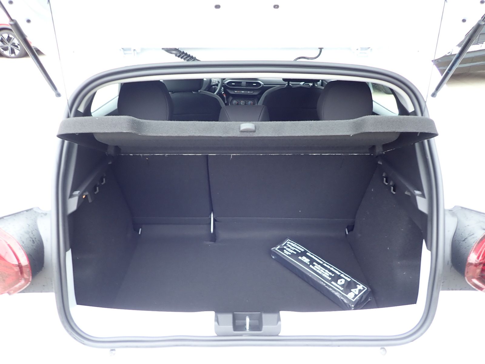 Fahrzeugabbildung Dacia Sandero Essential SCe 65