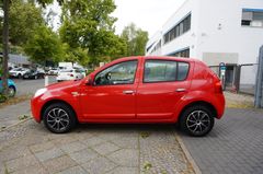 Fahrzeugabbildung Dacia Sandero Laureate 1,6L Bluetoth 1.Hand TOP
