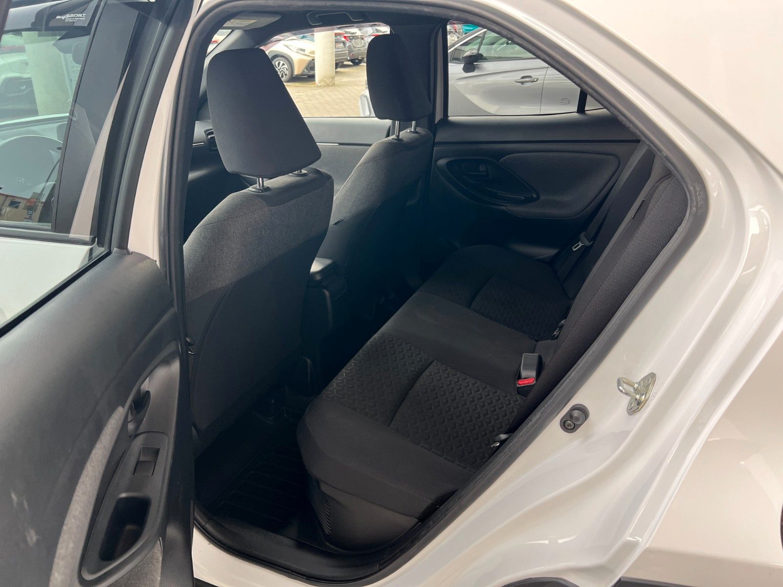 Fahrzeugabbildung Toyota Yaris Cross 1.5 Hybrid NAVI RFKAM