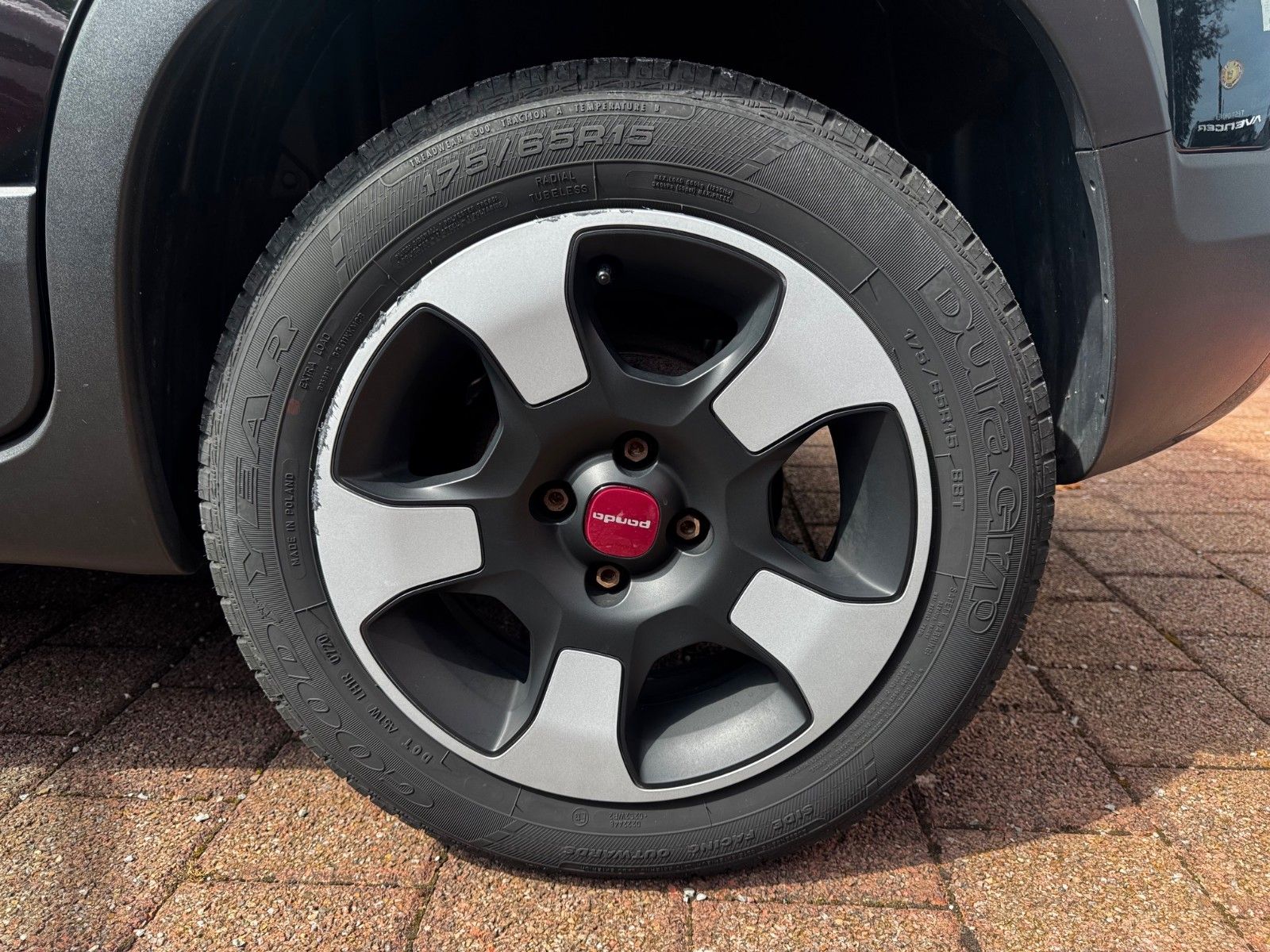 Fahrzeugabbildung Fiat Panda City Cross Plus USB KLIMAAUT. RADIO