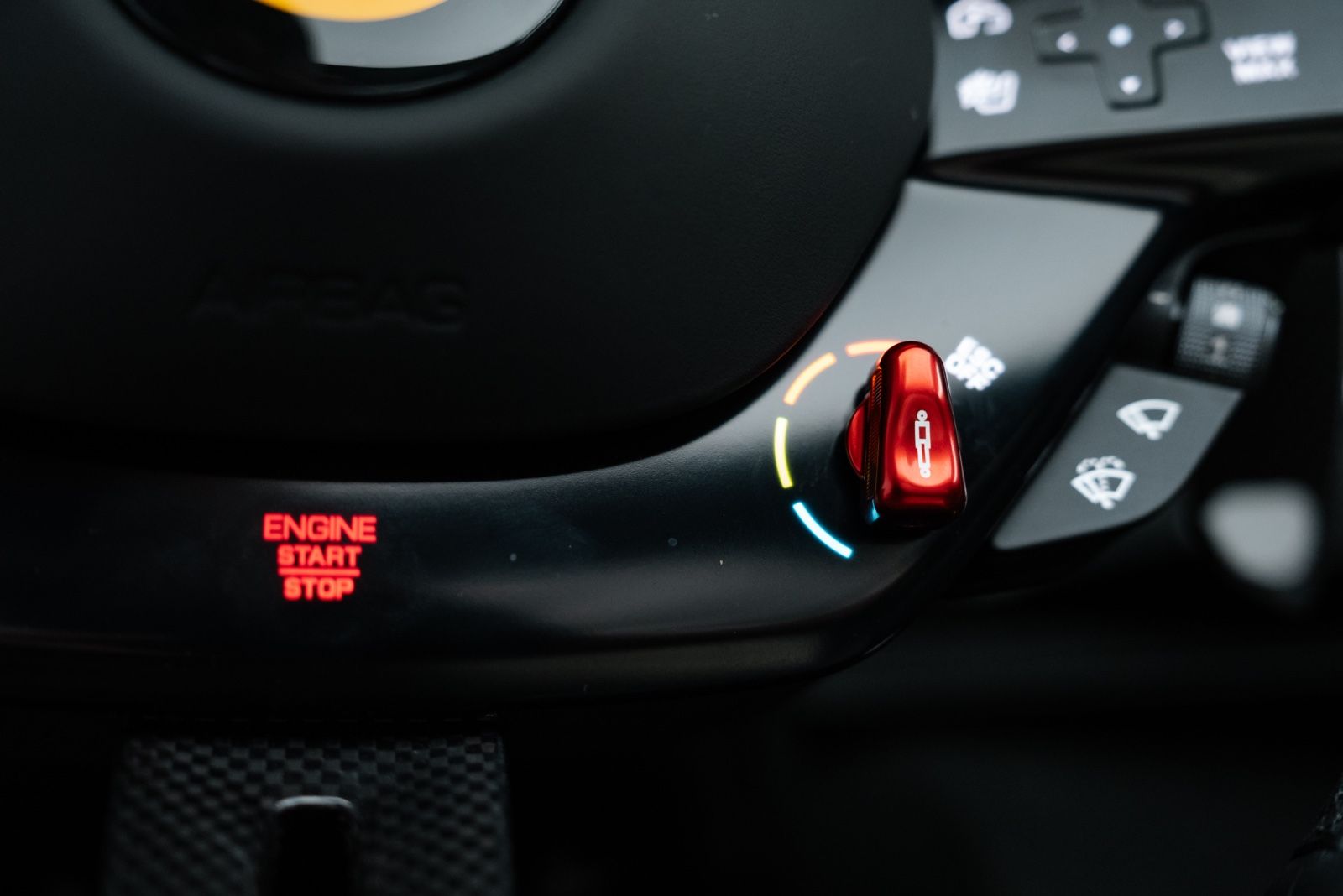 Fahrzeugabbildung Ferrari 296 GTS RACING SEATS/LIFT/CARBON/SCUDERIA