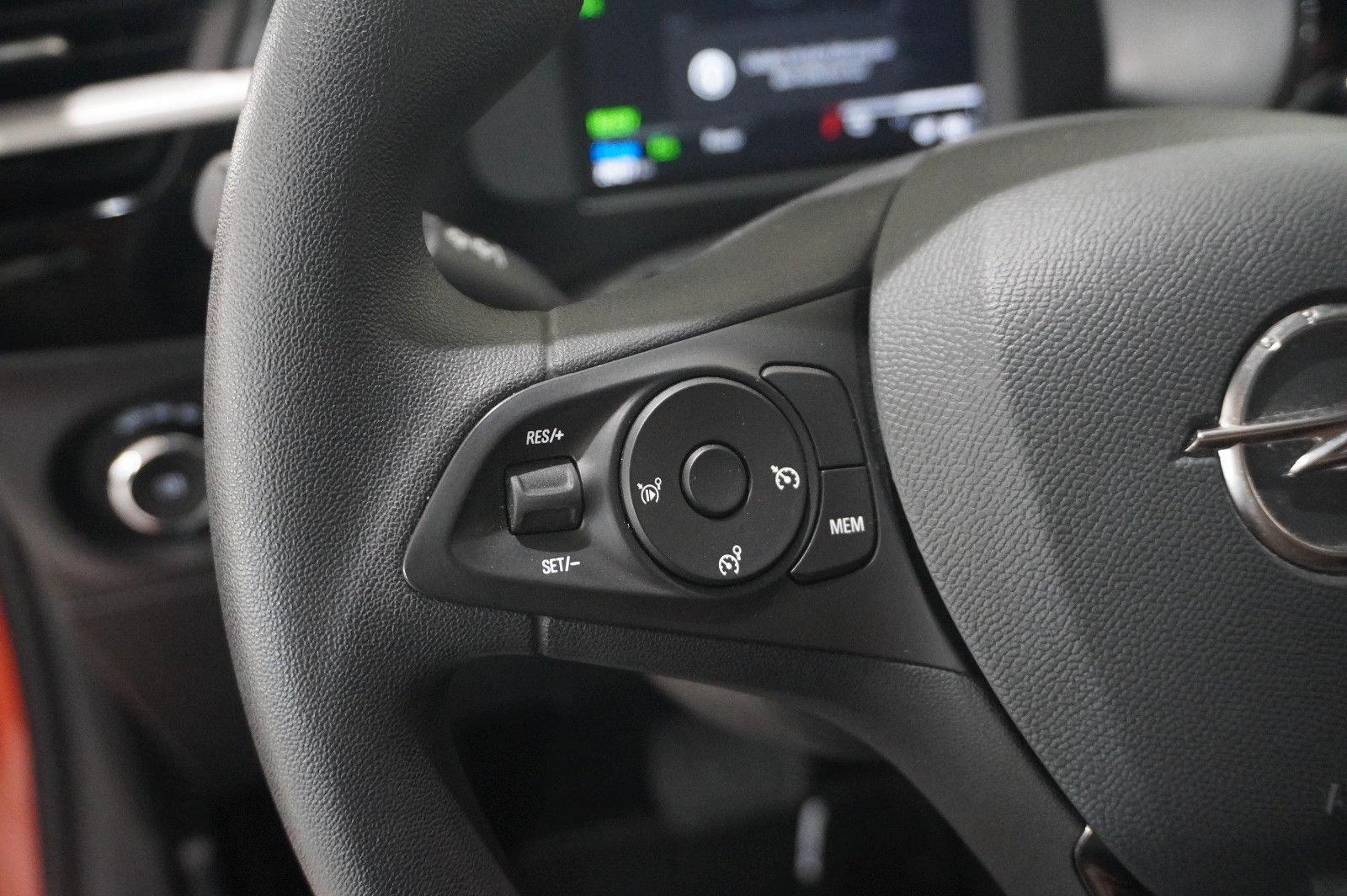 Fahrzeugabbildung Opel Corsa-e F EDITION 7KW NAVI/VIRT/TEMP/DAB/WÄRMEP.