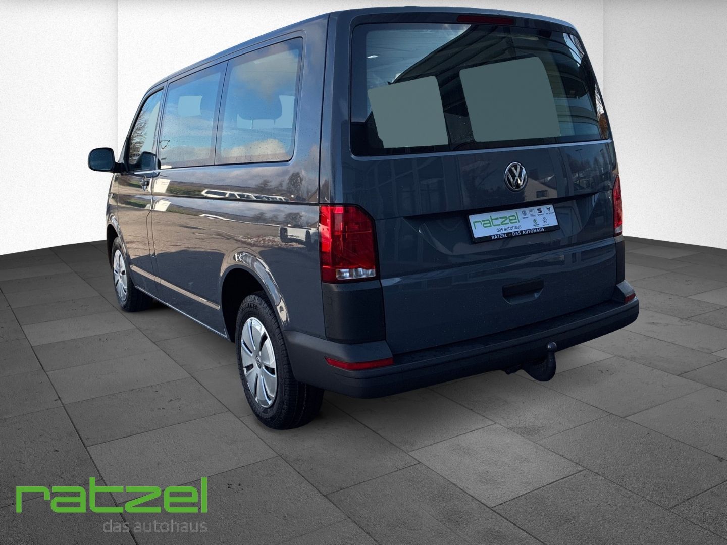 Fahrzeugabbildung Volkswagen T6.1 Kombi 2.0 TDI StandHZG AHK DAB Notbremsass.