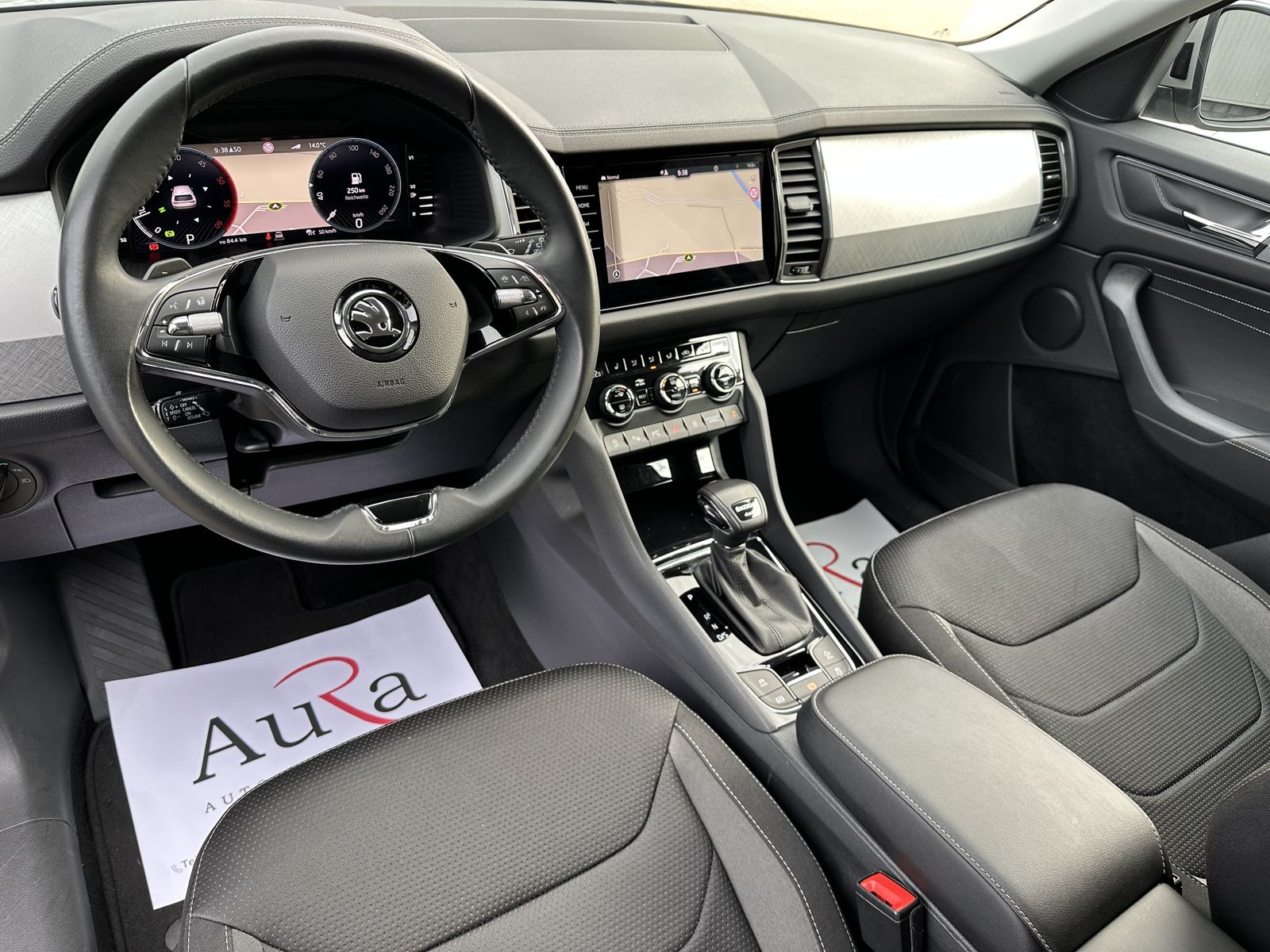 Fahrzeugabbildung SKODA Kodiaq 2.0 TDI 4x4 DSG Clever NAV+LED+AHK+V-COCK