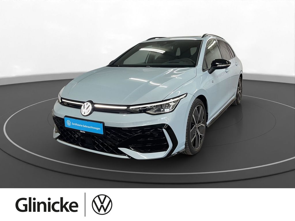 Golf VIII Variant 1.5 eTSI R-Line Pano LM 18" Na