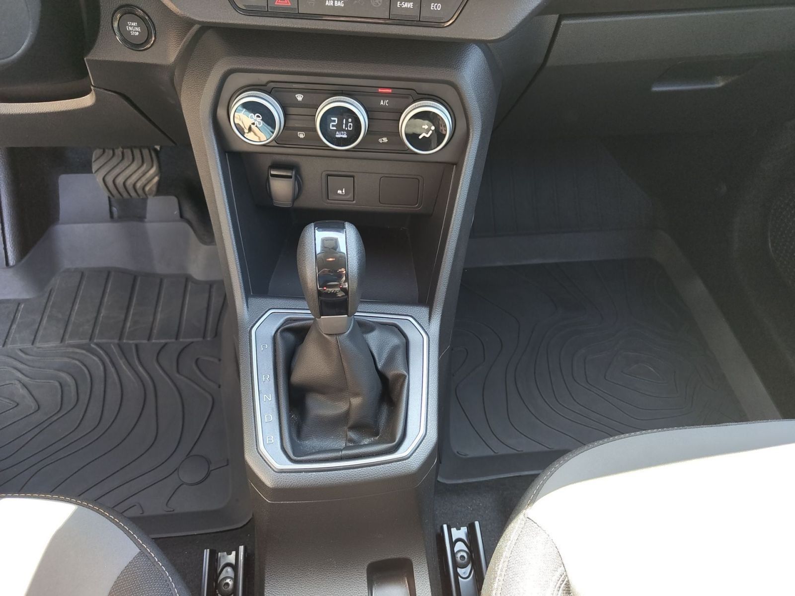 Fahrzeugabbildung Dacia Jogger Extreme HYBRID 140