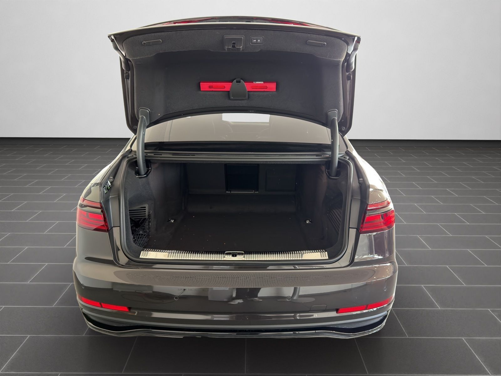 Audi A8 - Bild 16