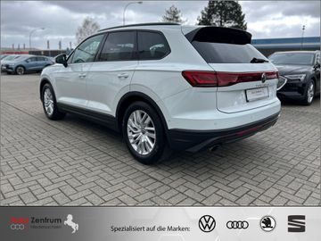 Volkswagen Touareg - 2