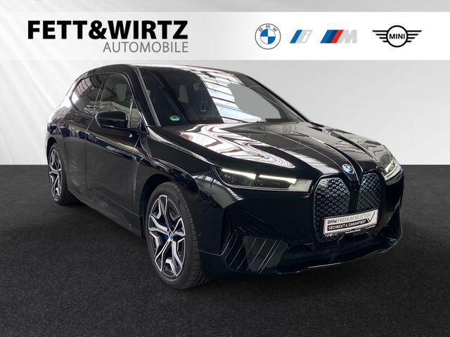BMW iX xDrive50 Lr. 877,- br. o.Anz. 48Mon/5`Km p.A.