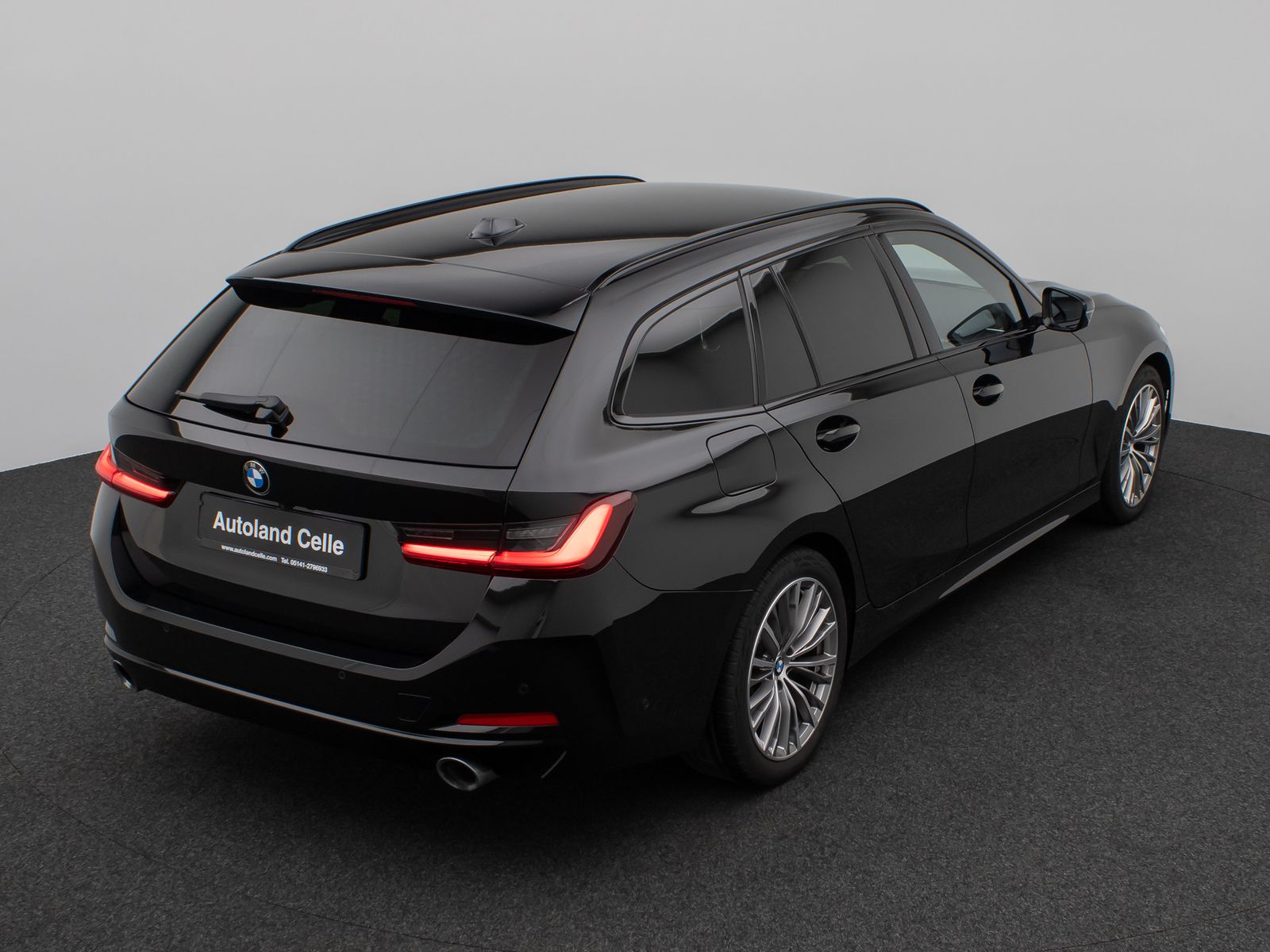 Fahrzeugabbildung BMW 330d Kamera DAB HiFi Leder Sport AdaptLED 18Zoll