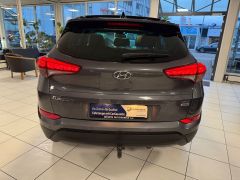 HYUNDAI Tucson 2.0 4WD PANO NAVI CAM LEDER AHK 2.HAND