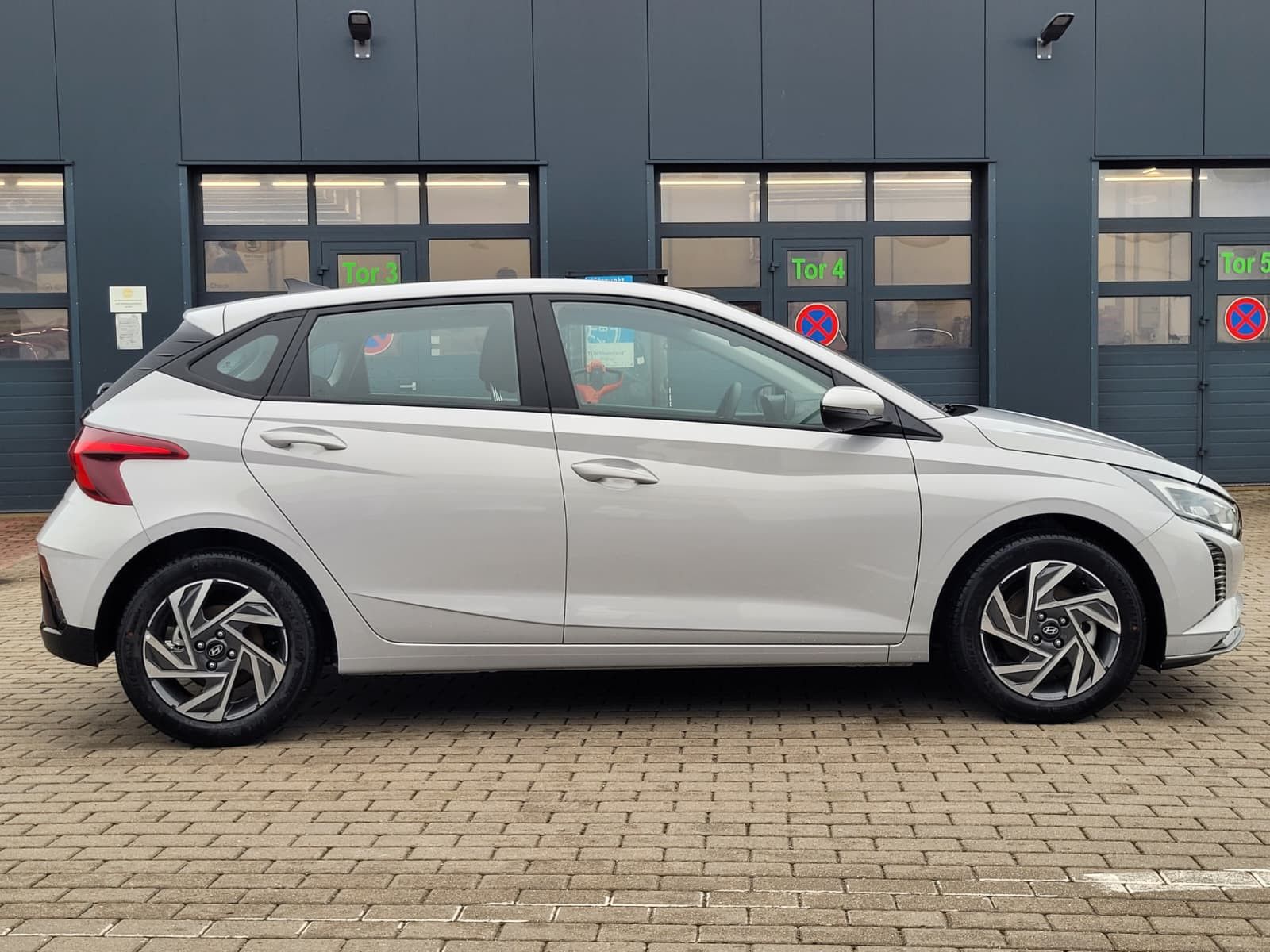 Fahrzeugabbildung Hyundai i20 1.0 T-GDI Trend *Navi*Kamera*CarPlay*LED*