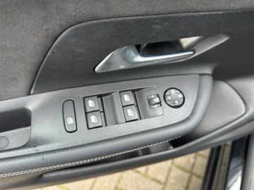 Opel Mokka e Ultimate 50kWh Kam,KeyLes,LED,Nav,SHZ,AC