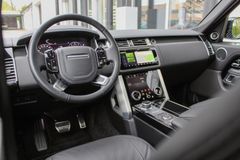 LAND ROVER Range Rover Vogue P400/ AHK/ STANDHZG./ PANO LAND ROVER Range Rover Vogue P400/ AHK/ STANDHZG./ PANO