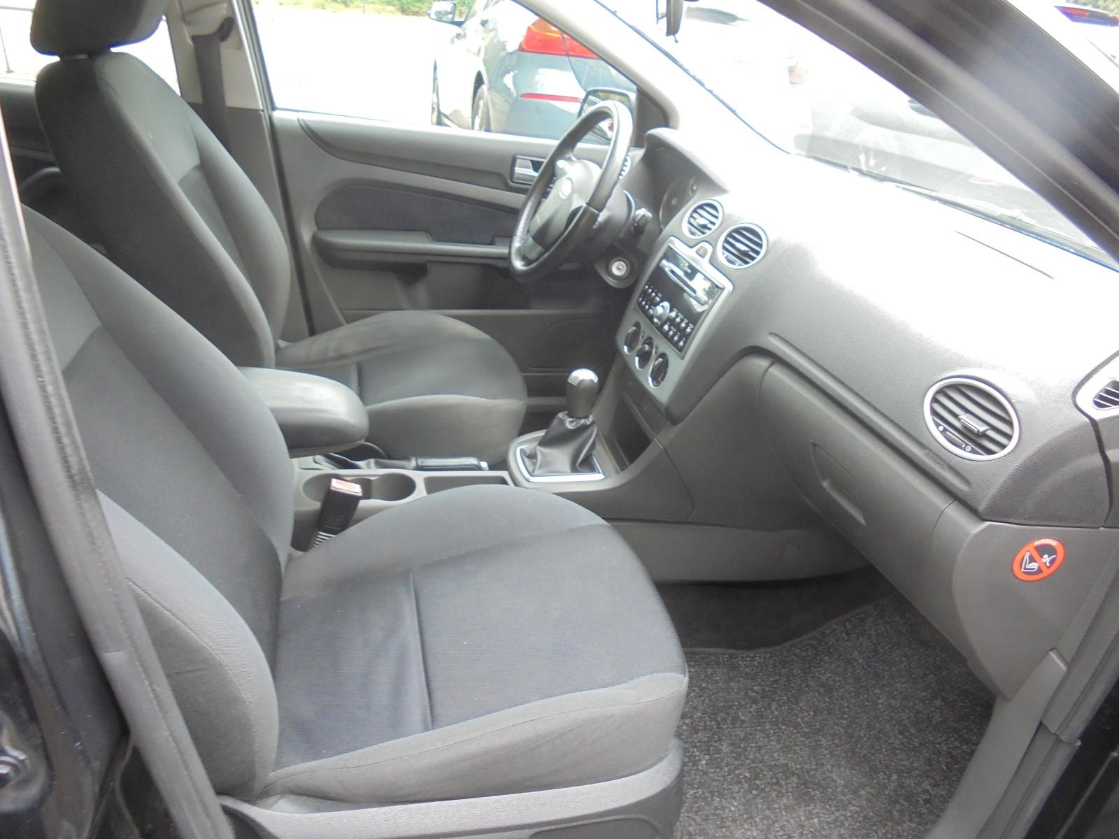 Ford Focus 2005 — engine 1.999 cm³, 145 HP (107kW)