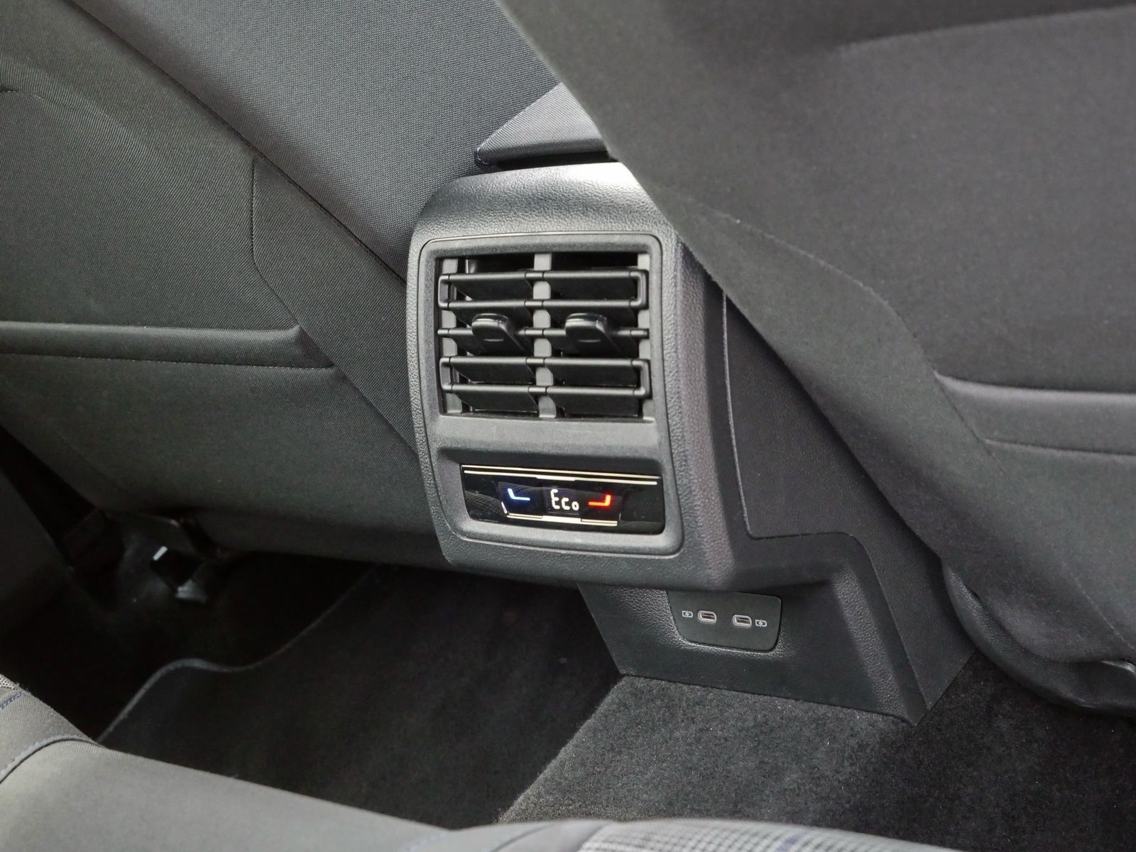 Volkswagen Golf - Bild 18